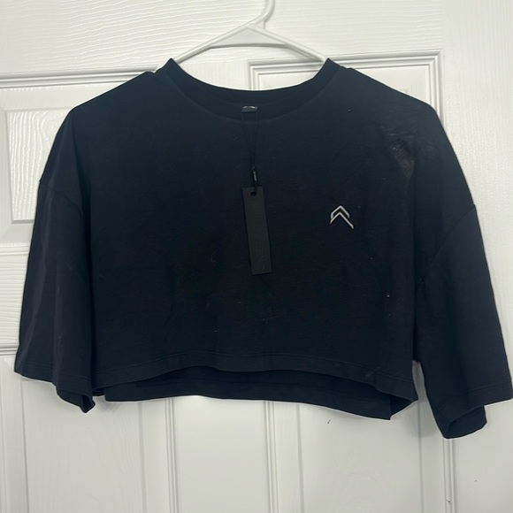 Oner Active Tops - One Active cropped shirt